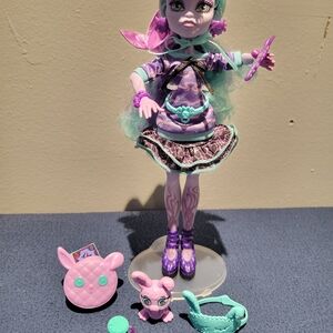 Monster High Creepover Party Twyla Doll